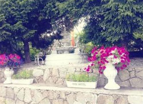 Super 8 By Wyndham Penticton Motel ภายนอก รูปภาพ
